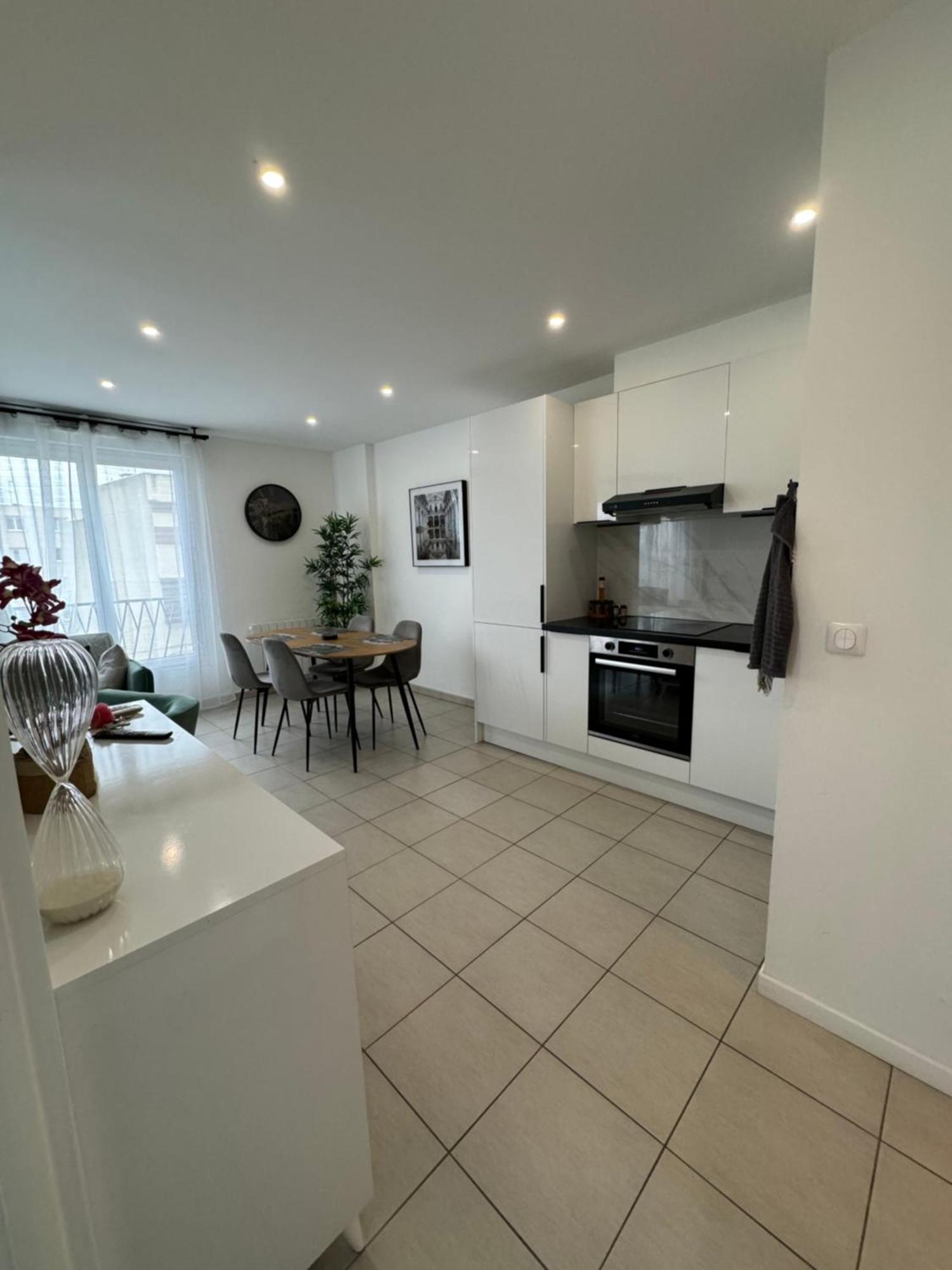 Appartement 2 Chambre Drancy Eksteriør bilde